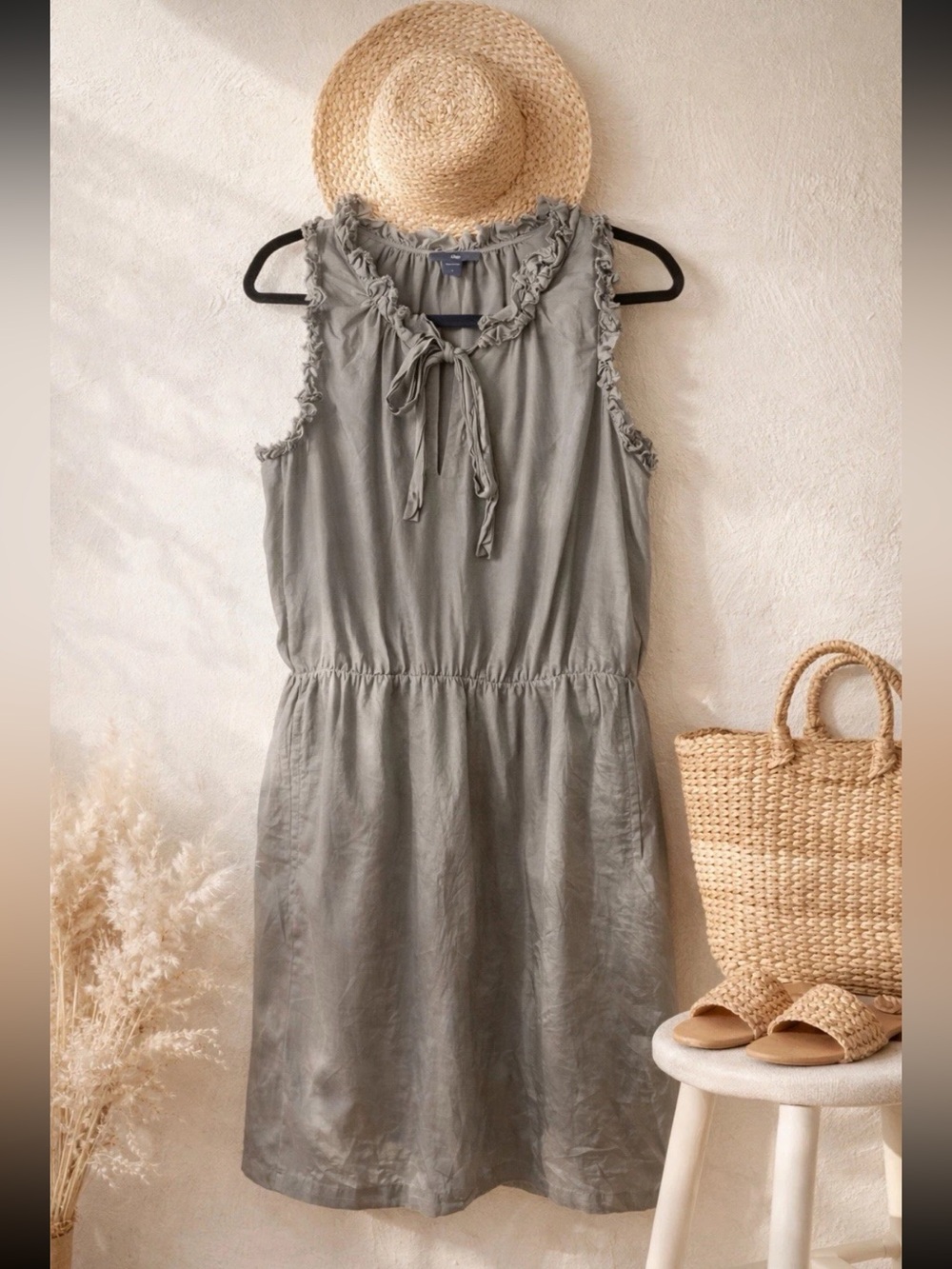 Gap Silk Blend Ruffle Neck Dress L Gray Sleeveless Lined Cottagecore Beachy